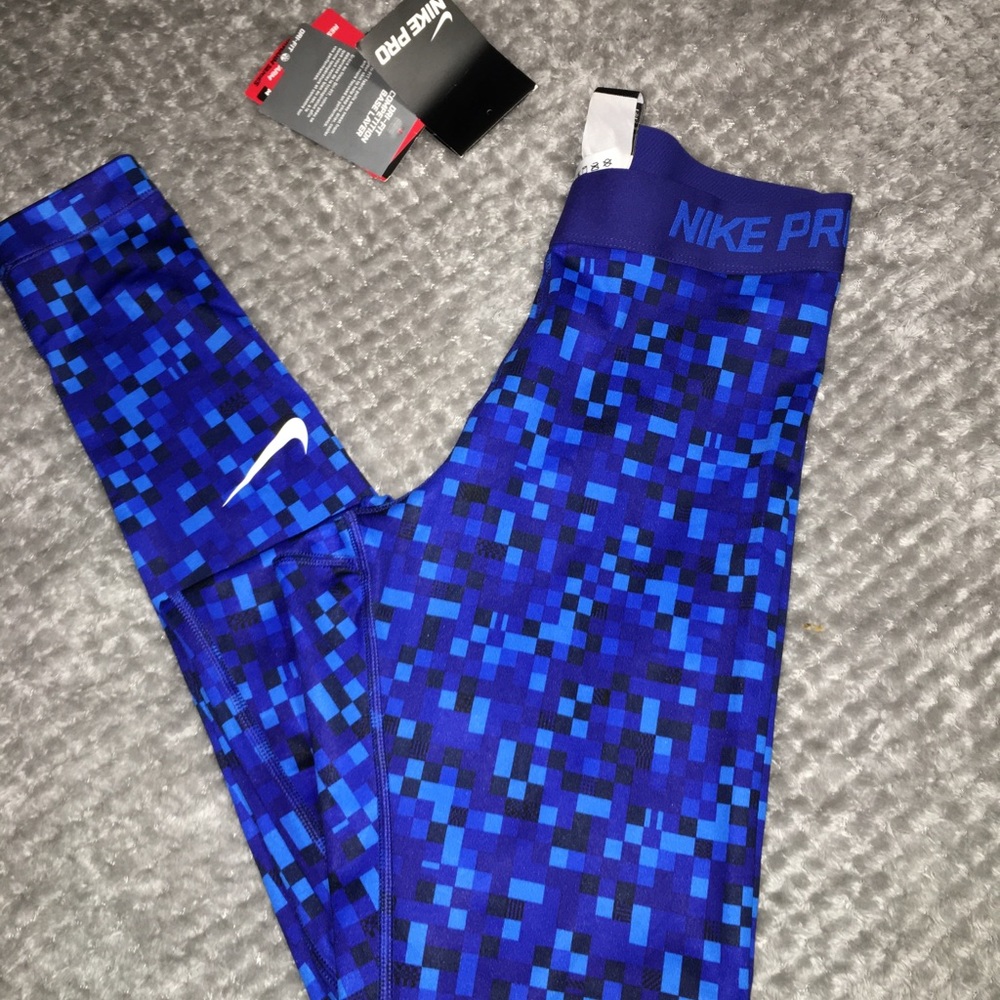 Nike Pro leggings